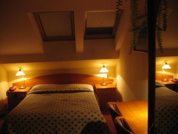 Hotel Alexandra Pobiedziska Dış mekan fotoğraf